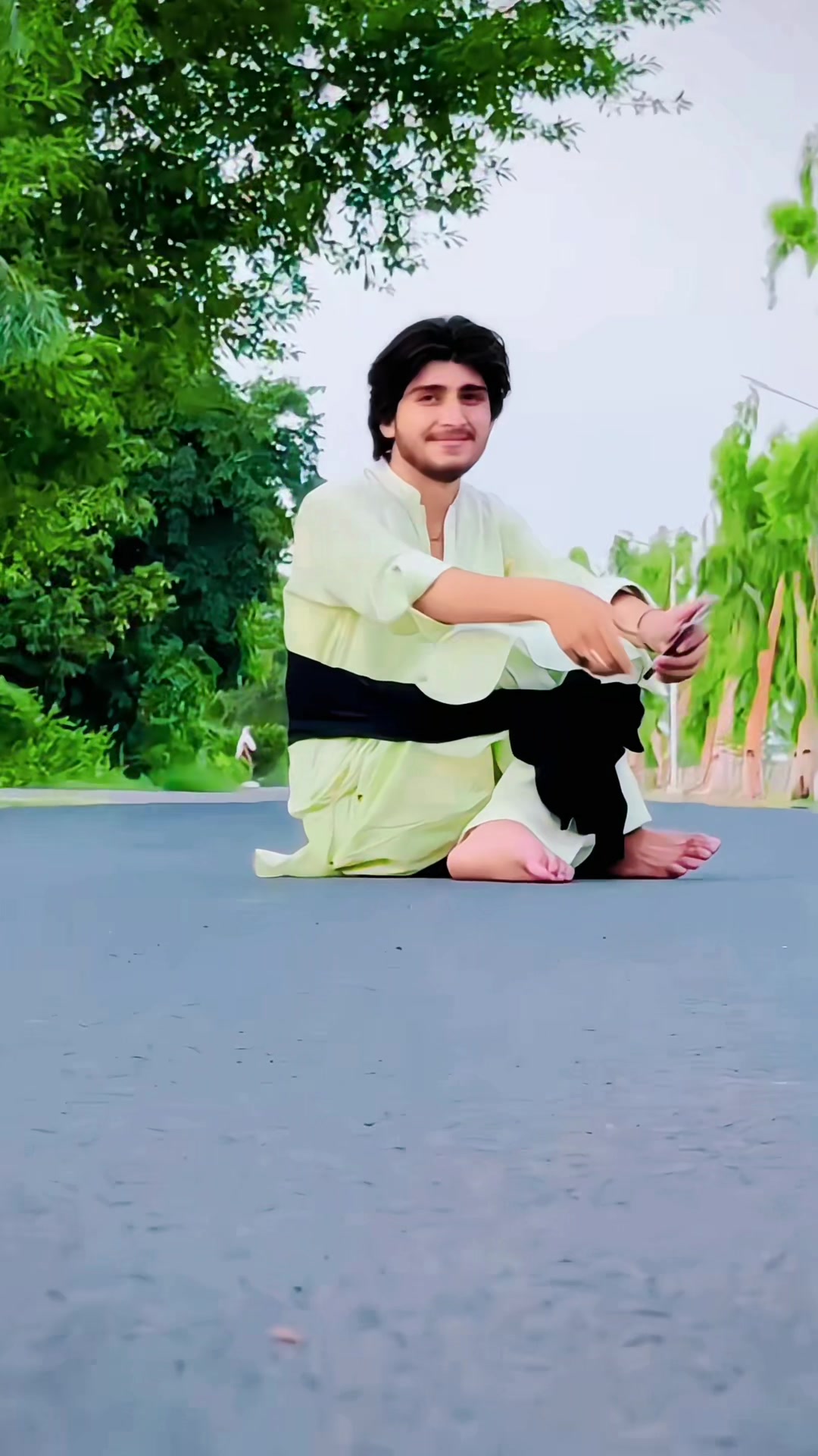 @سنى خان نیازی   💫🤍🦋