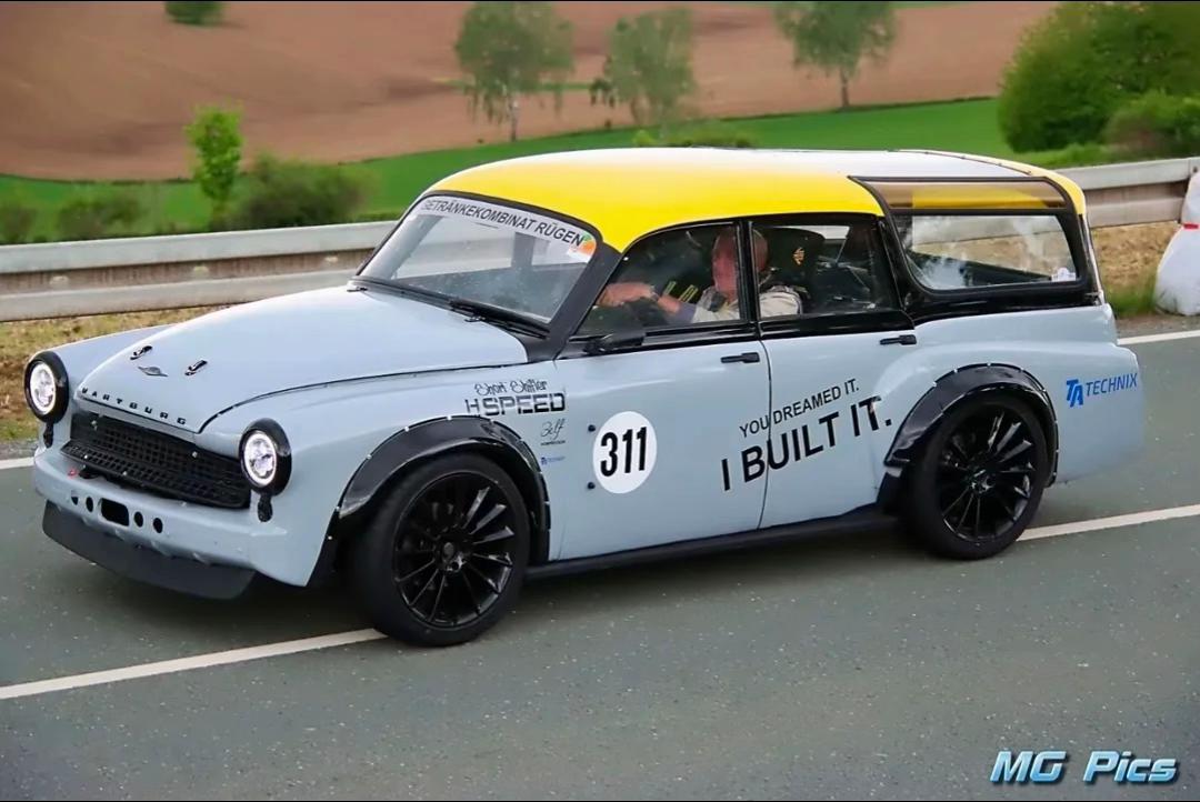 @Multipla 135i / Porsche 928 S4
