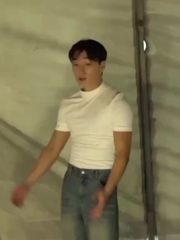 @Fan Account