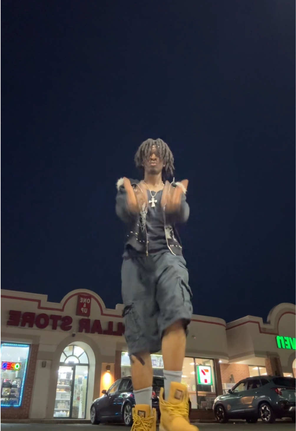 @𝓓𝓸𝓷𝓲 ✞