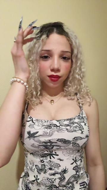 @Ang&eacute;lica Silva