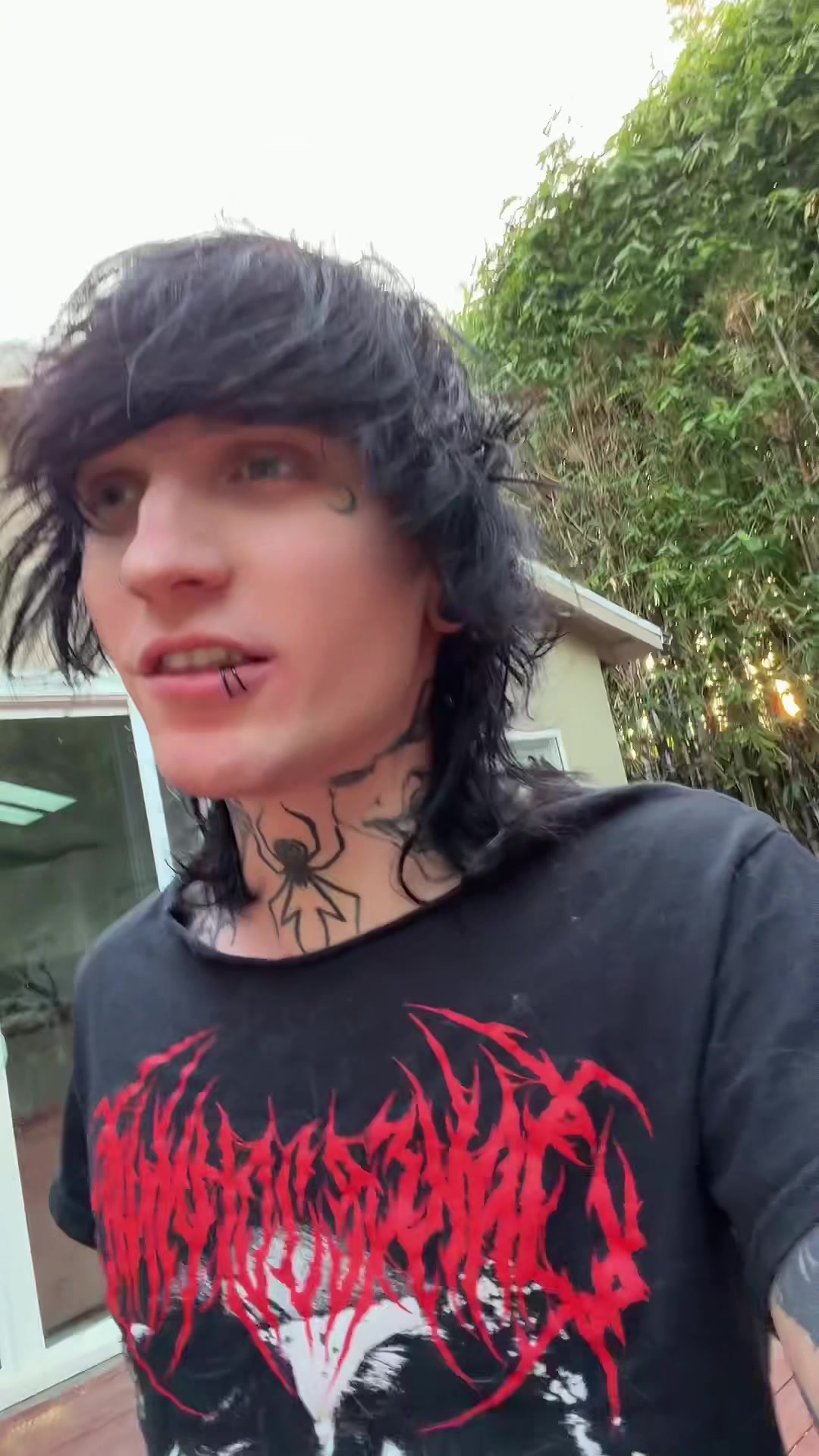 @Johnnie Guilbert