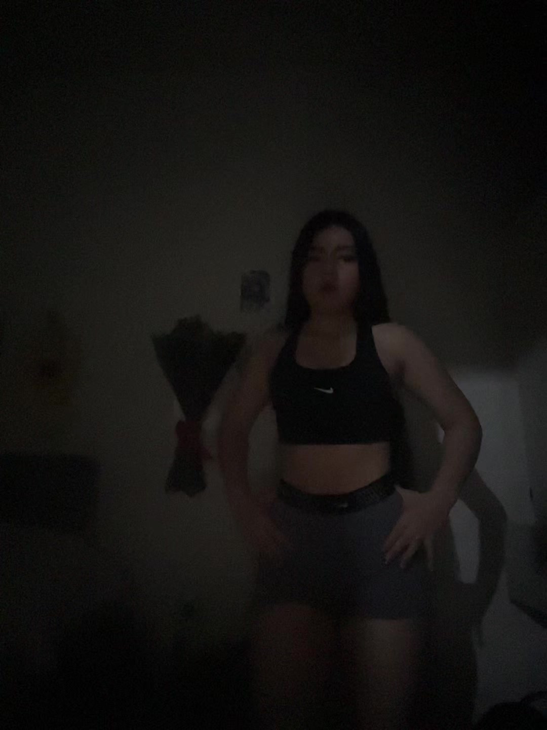 @𝒮