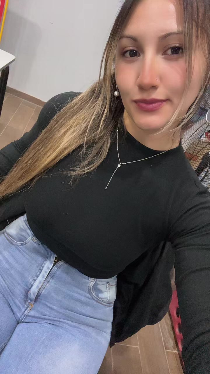 @ANI🍑🍒🫦