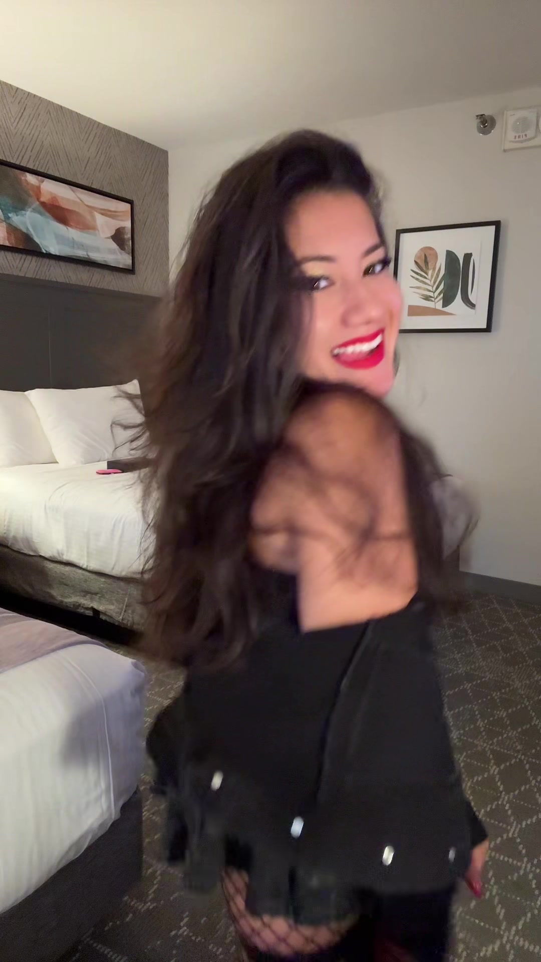 @lovelilahart