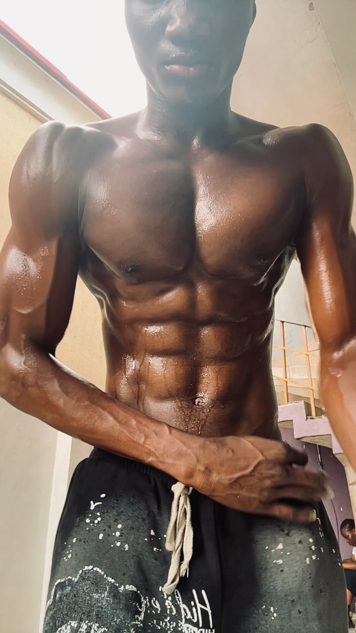 @blackgarou_