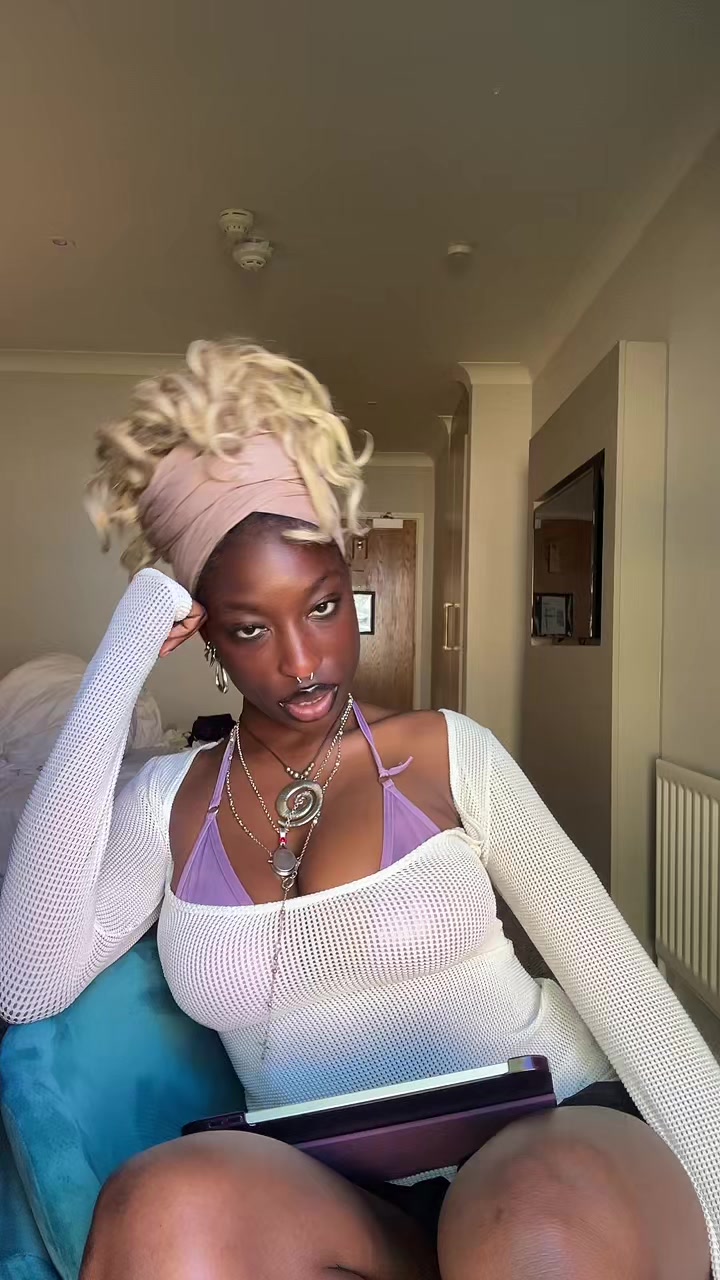 @aliya🧝🏾&zwj;♀️