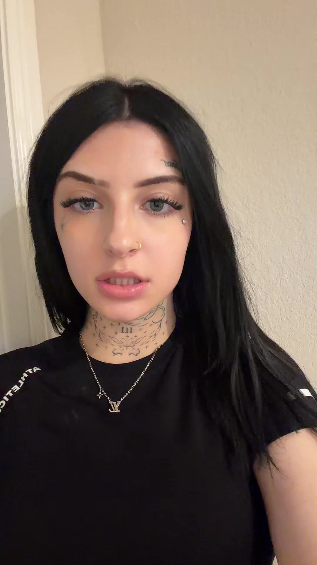 @Lilyrrrose