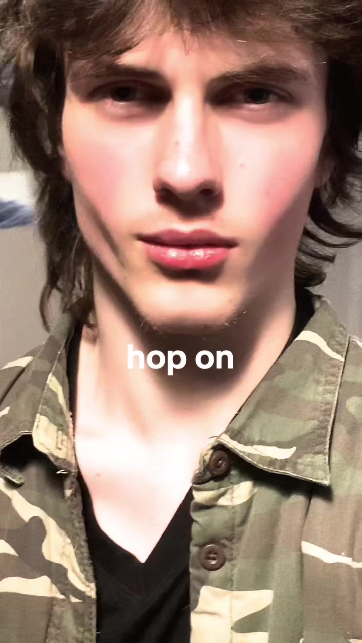 @colin.