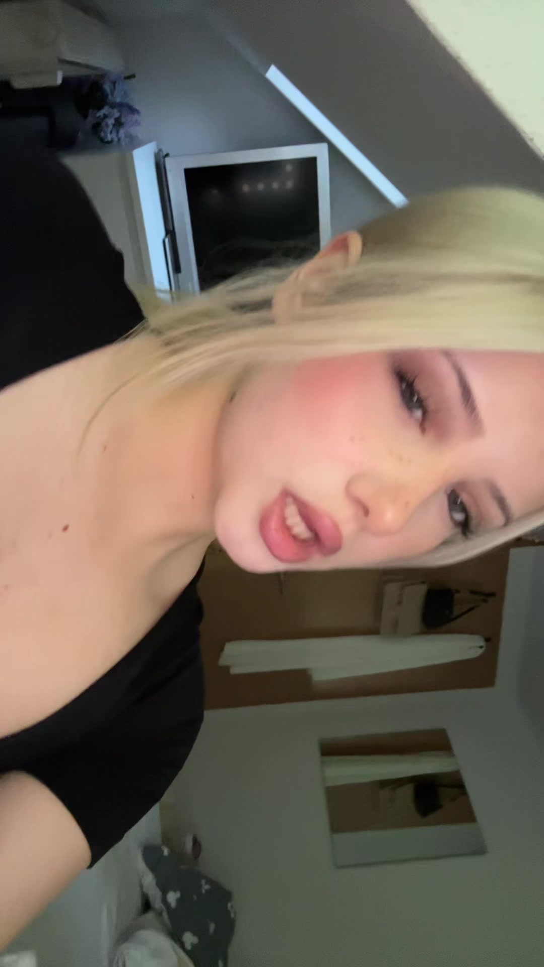 @Laura