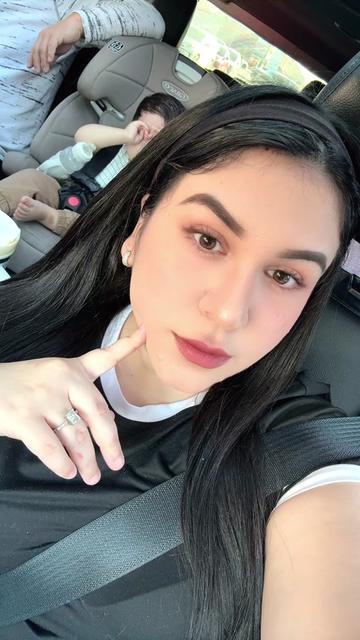 @Ambar Flores✨🐧