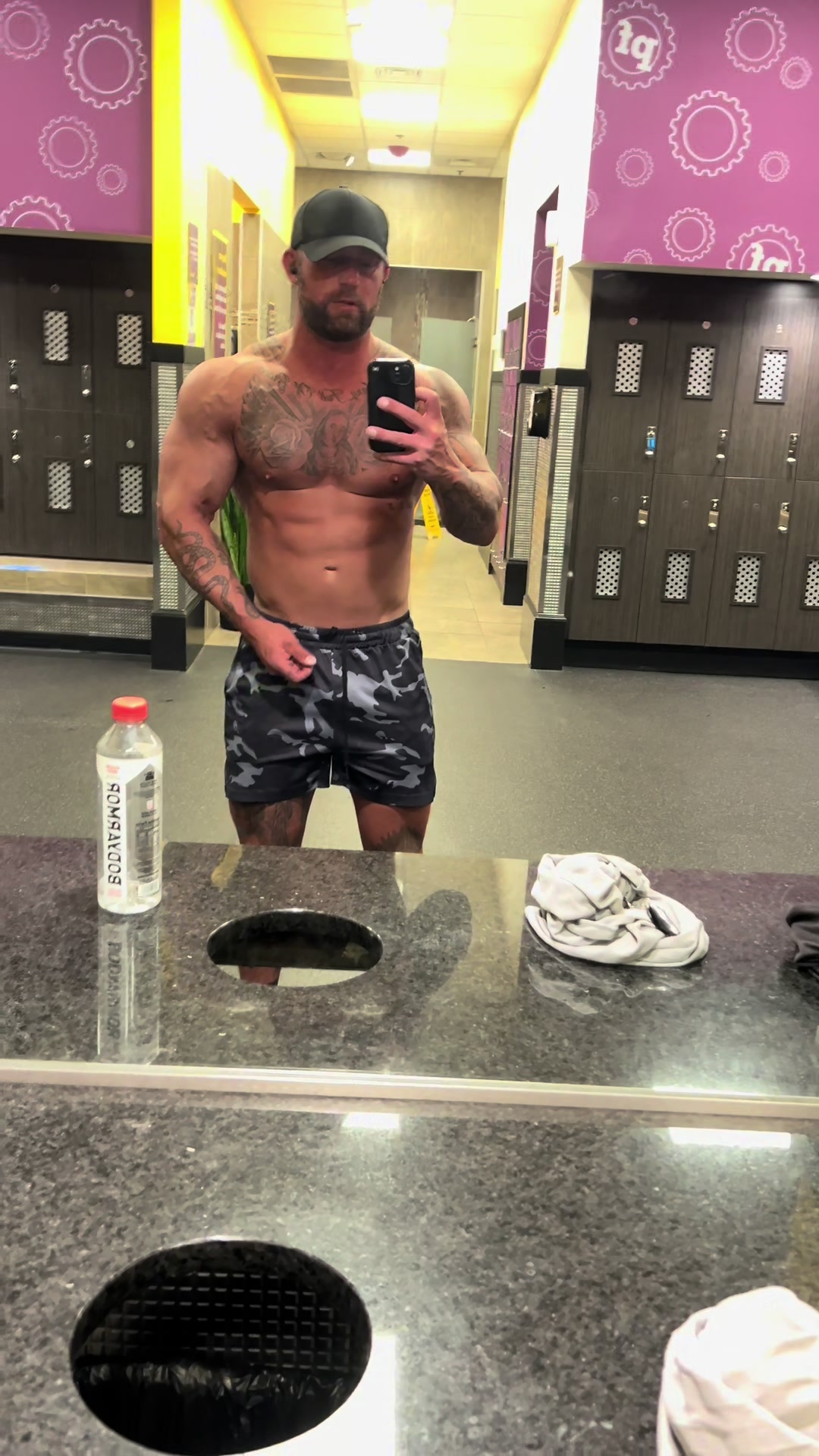 @richieswollerton