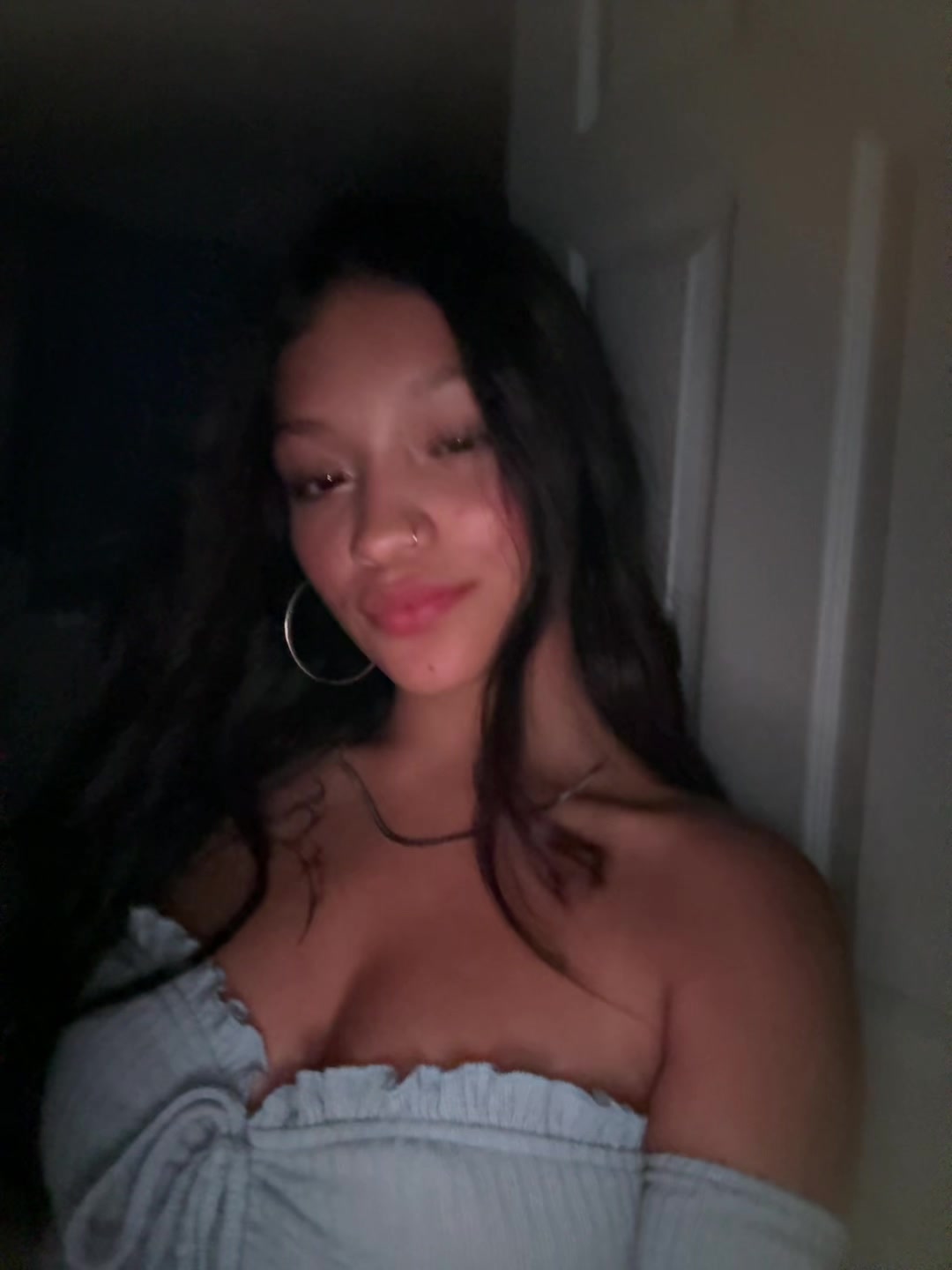 @<<3