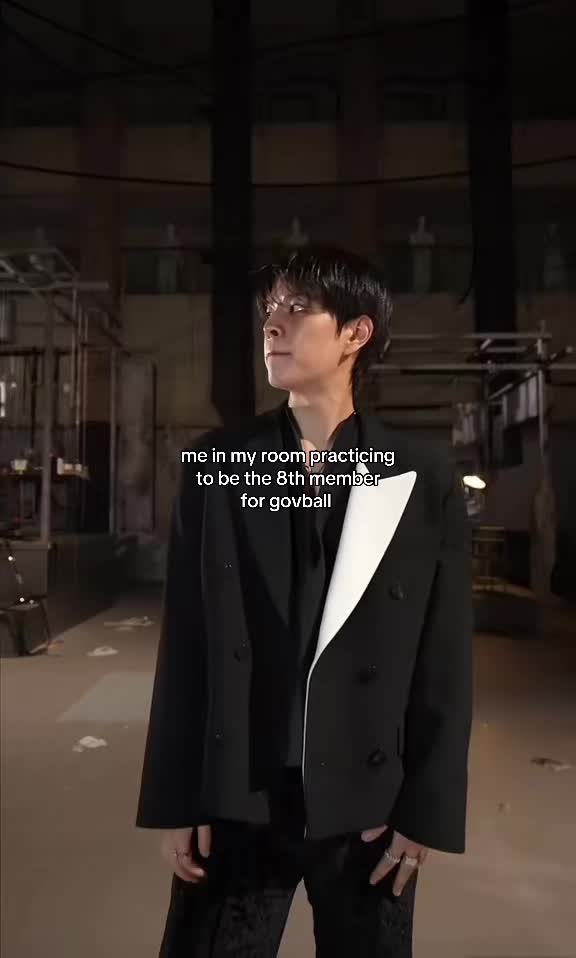 @ꨄ