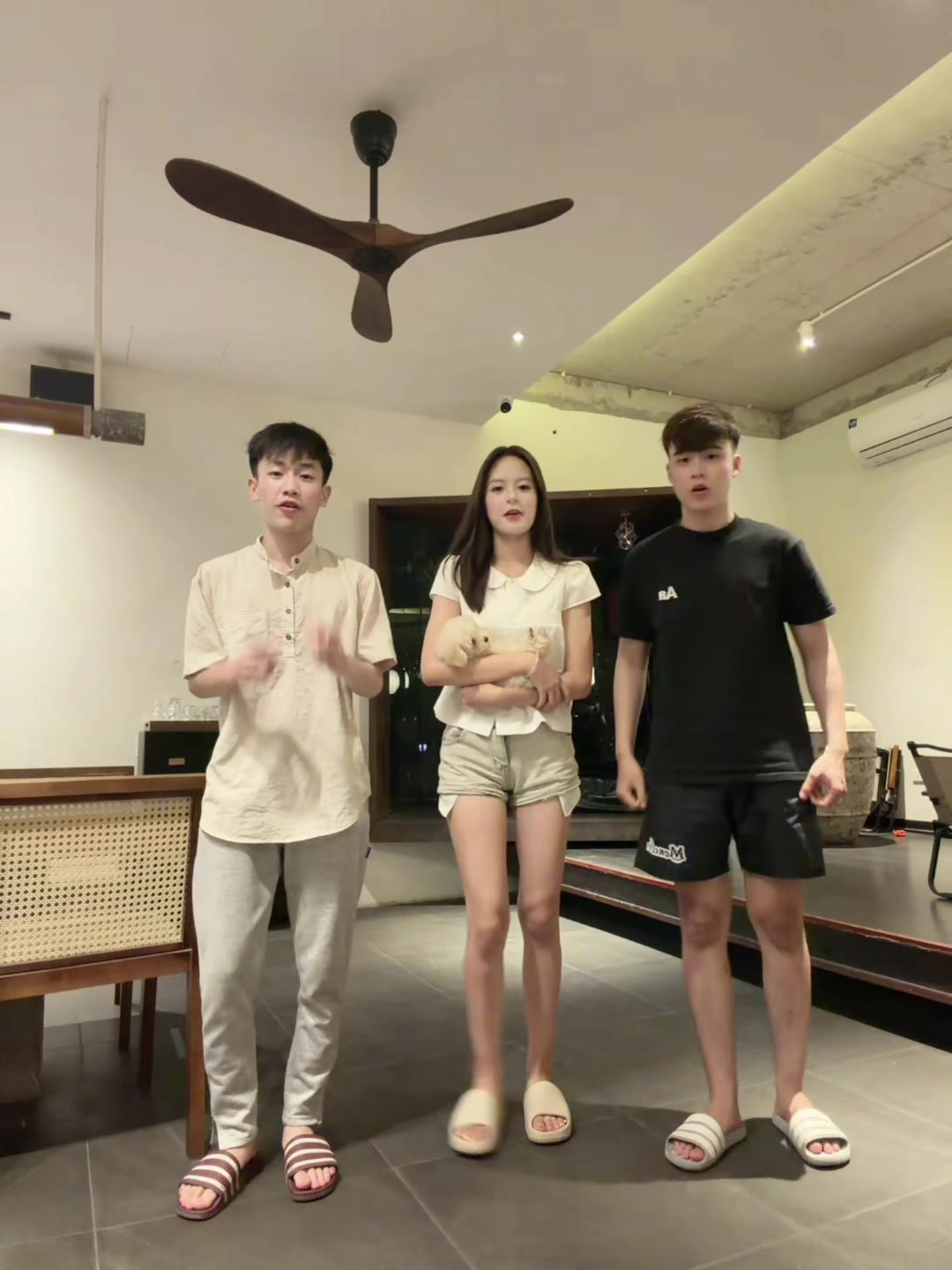@Nguyễn Uyên Trang