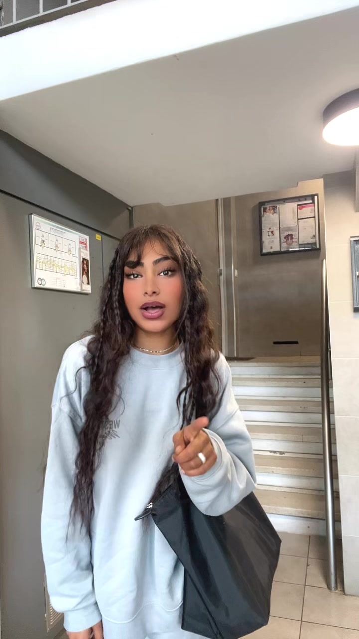 @Anishba 🌺🤍
