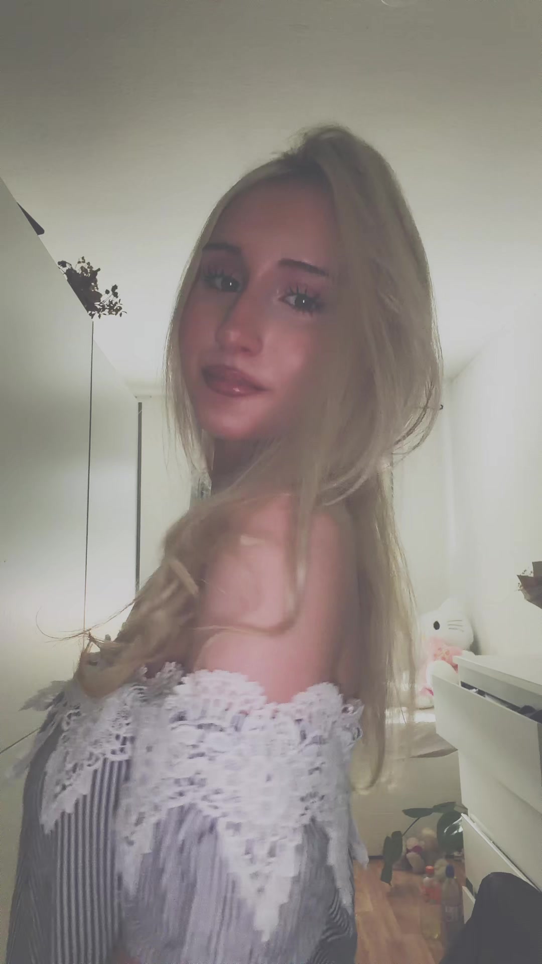 @𝐋 𝐀 𝐑 𝐈🪽