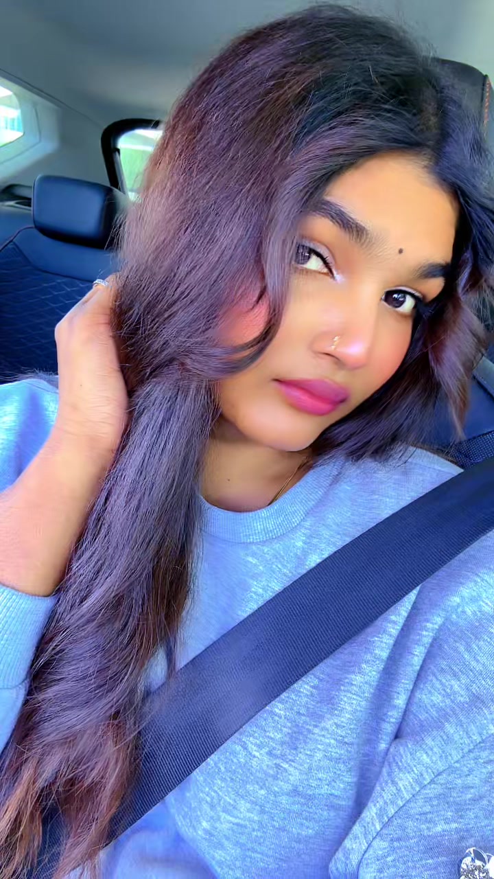 @கள்ளி ராணி👑&hearts;️💋🇨🇭