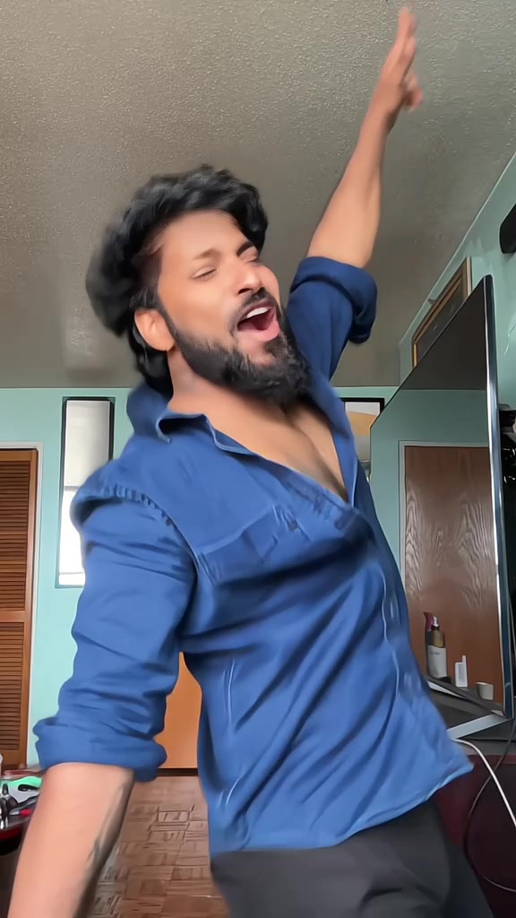 @Dhilak
