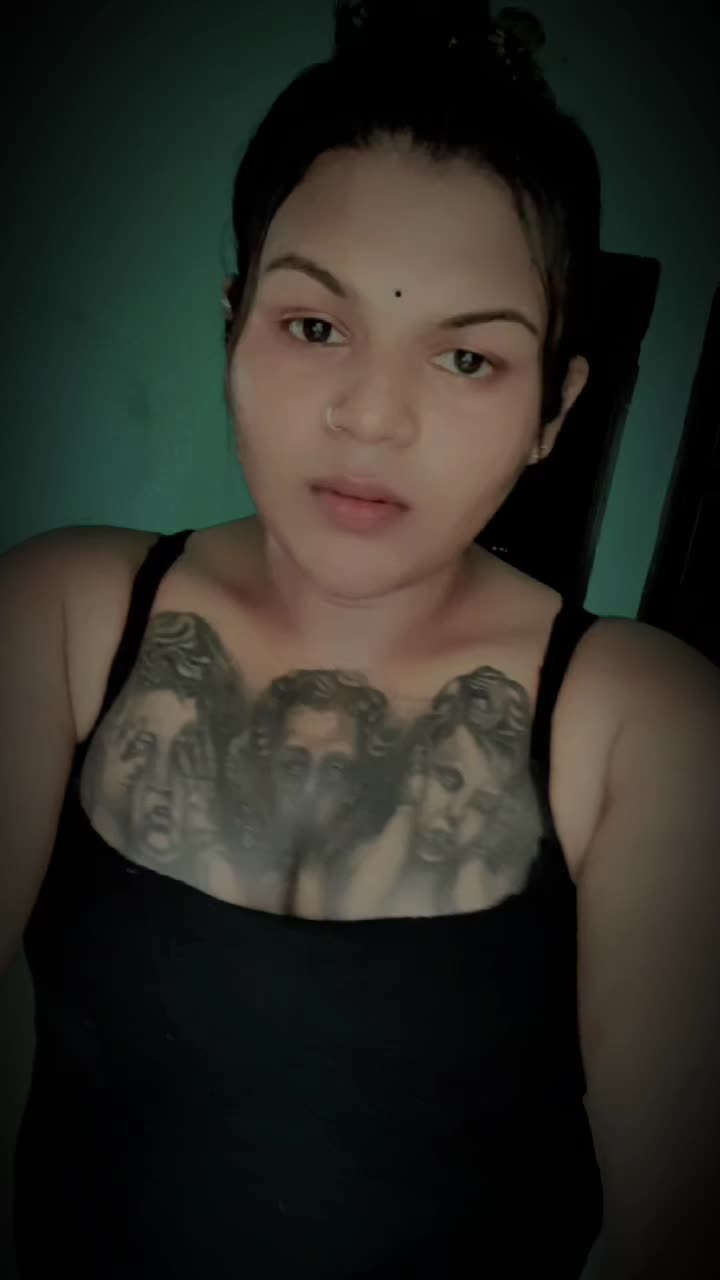 @AMEERSHA 🖤🫧
