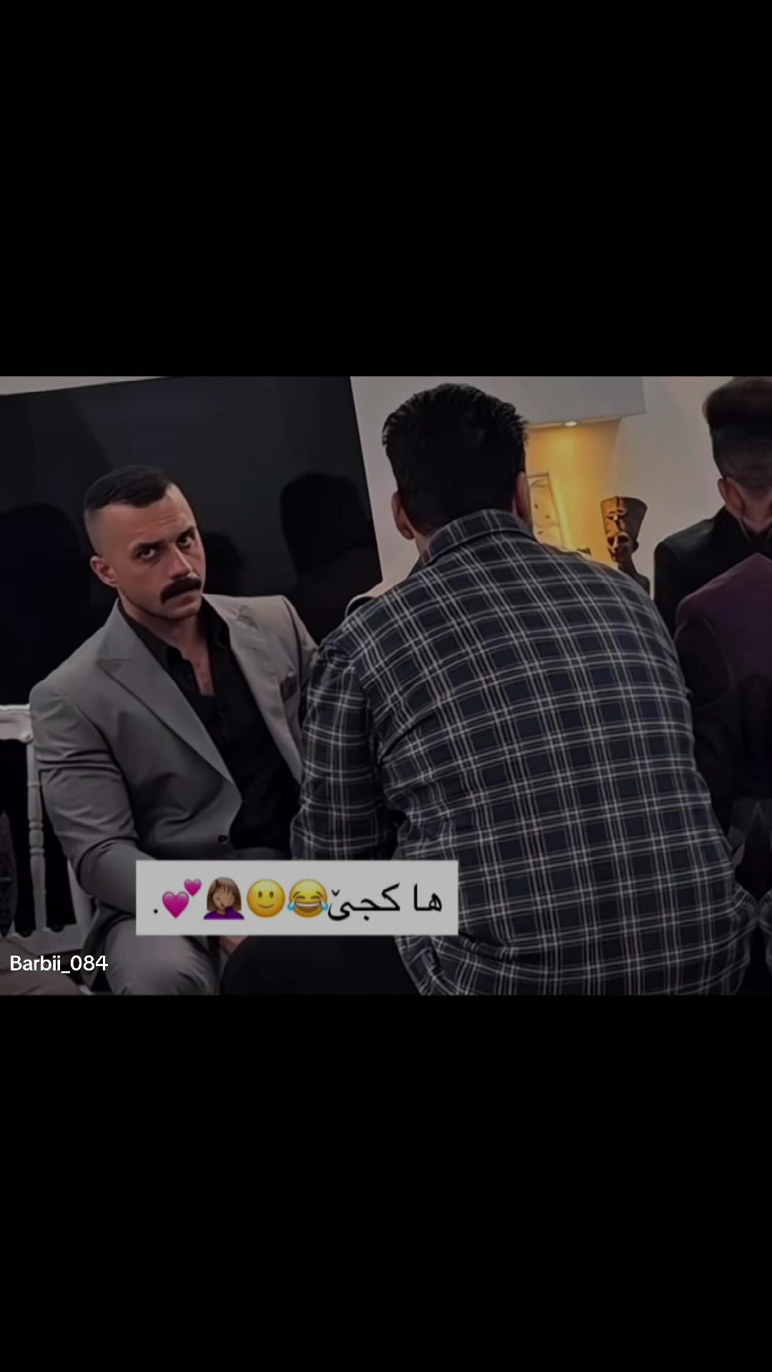 @﮼باربی 𝐁𝐚𝐫𝐛𝐢𝐢 🦅🖤.
