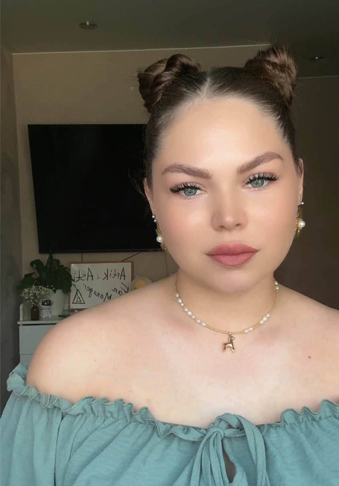 @Анна