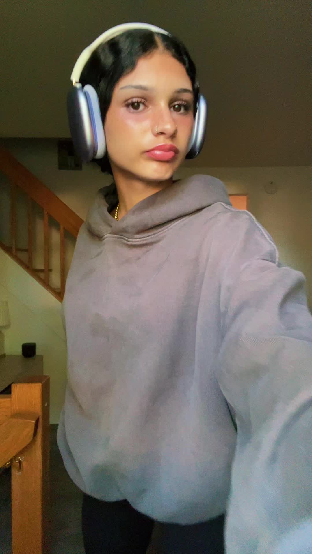 @😊