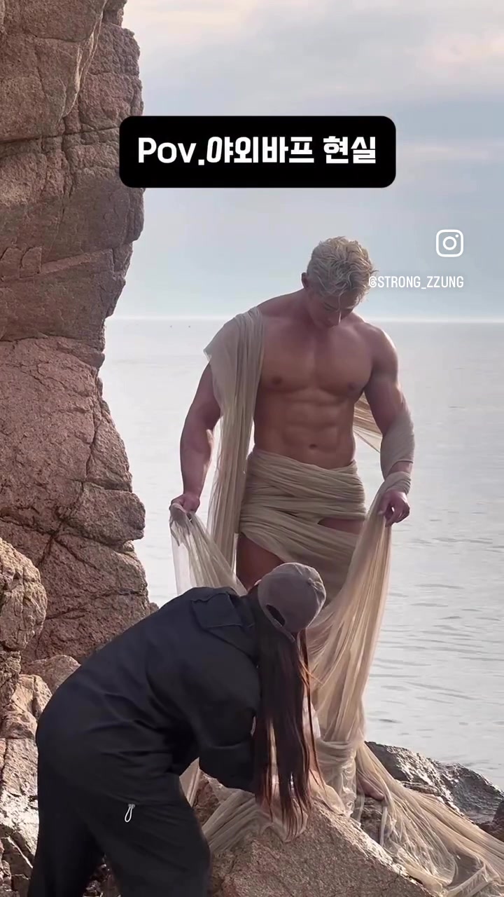 @GayMomentsTiktok