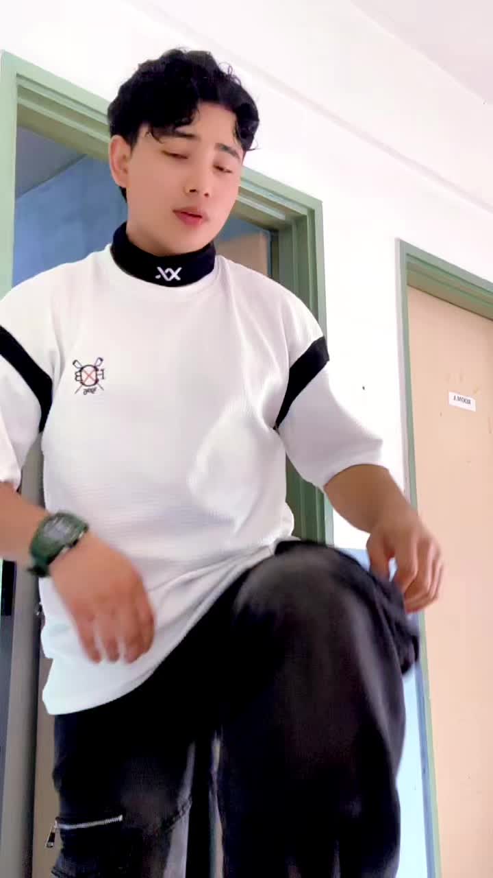@👽CRUSH BOY👩&zwj;🎤