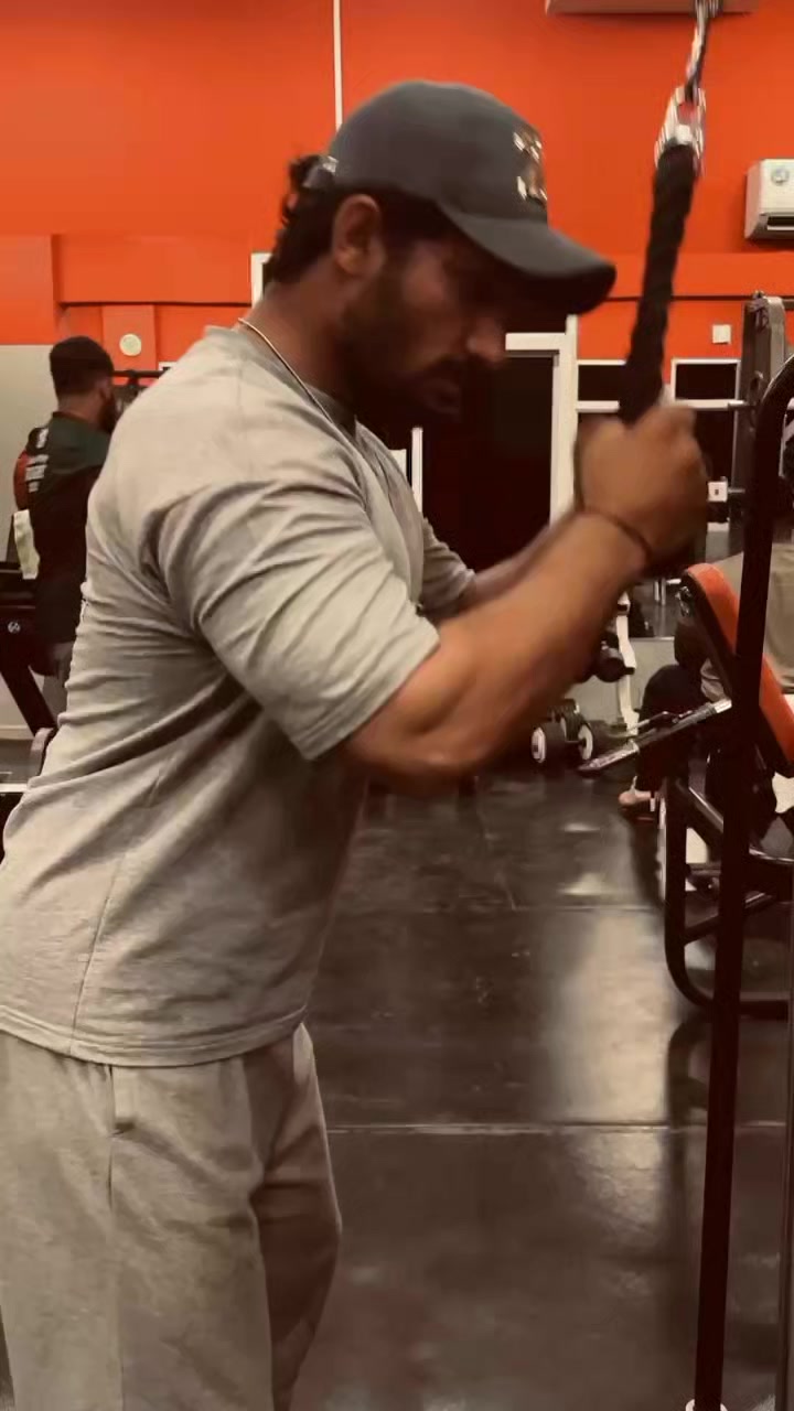 @Dani fitness 💉🔞
