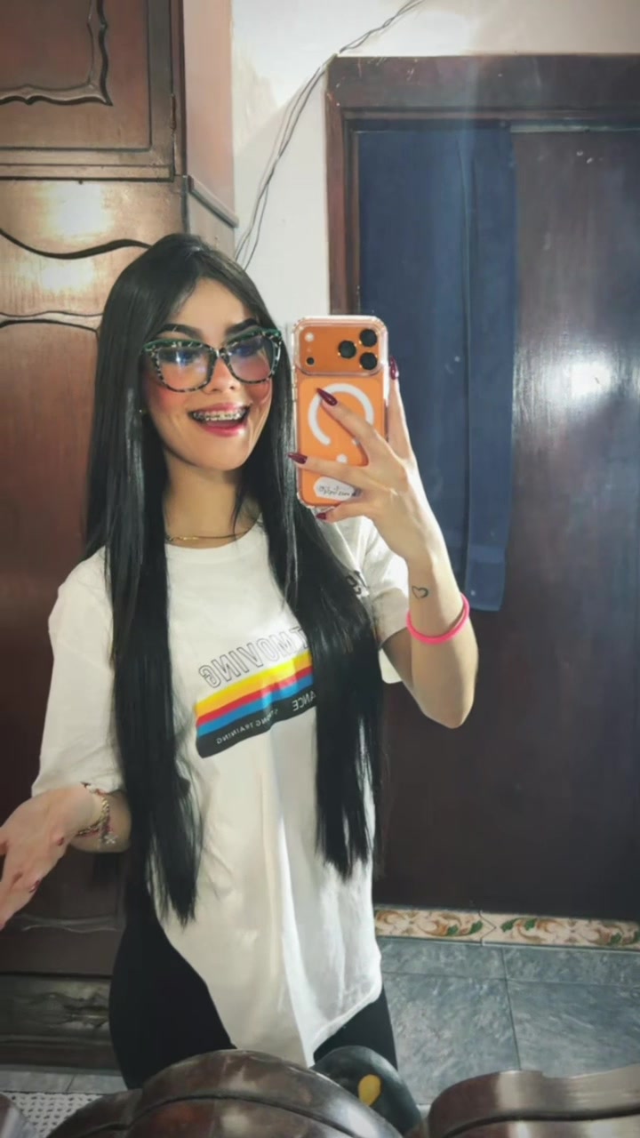 @𝐯𝐚𝐧𝐞