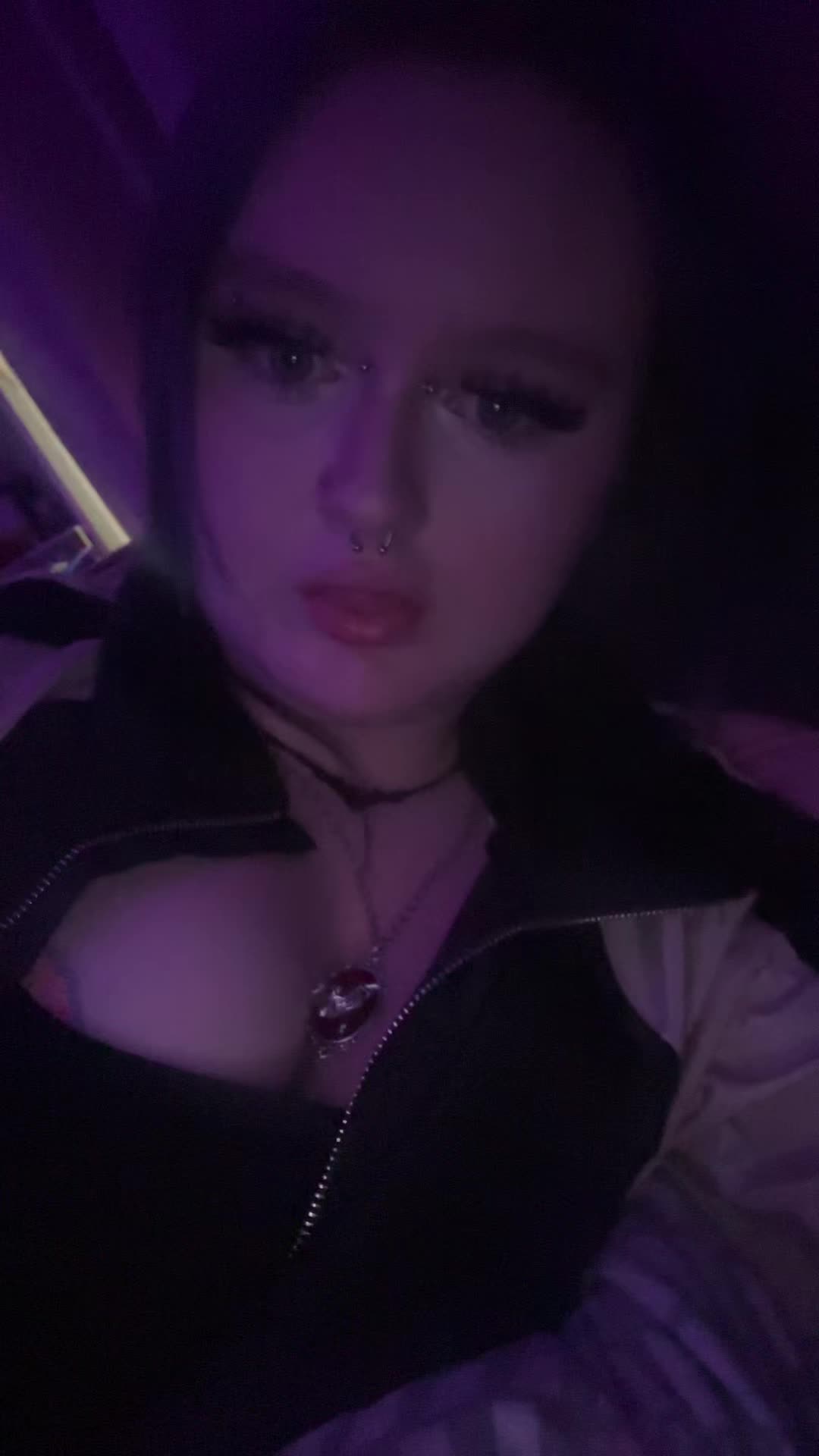 @Meow💕🚬