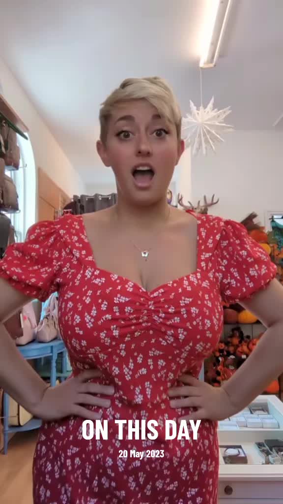 @TheLilPixie 💜