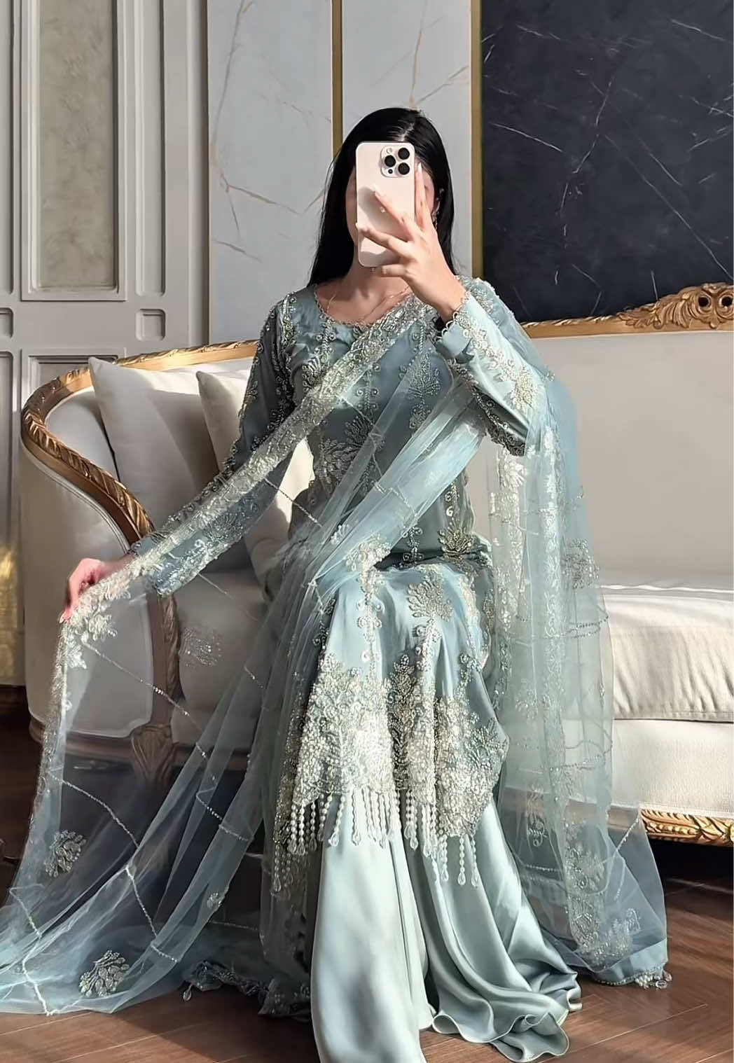 @aiesh.collectionuk