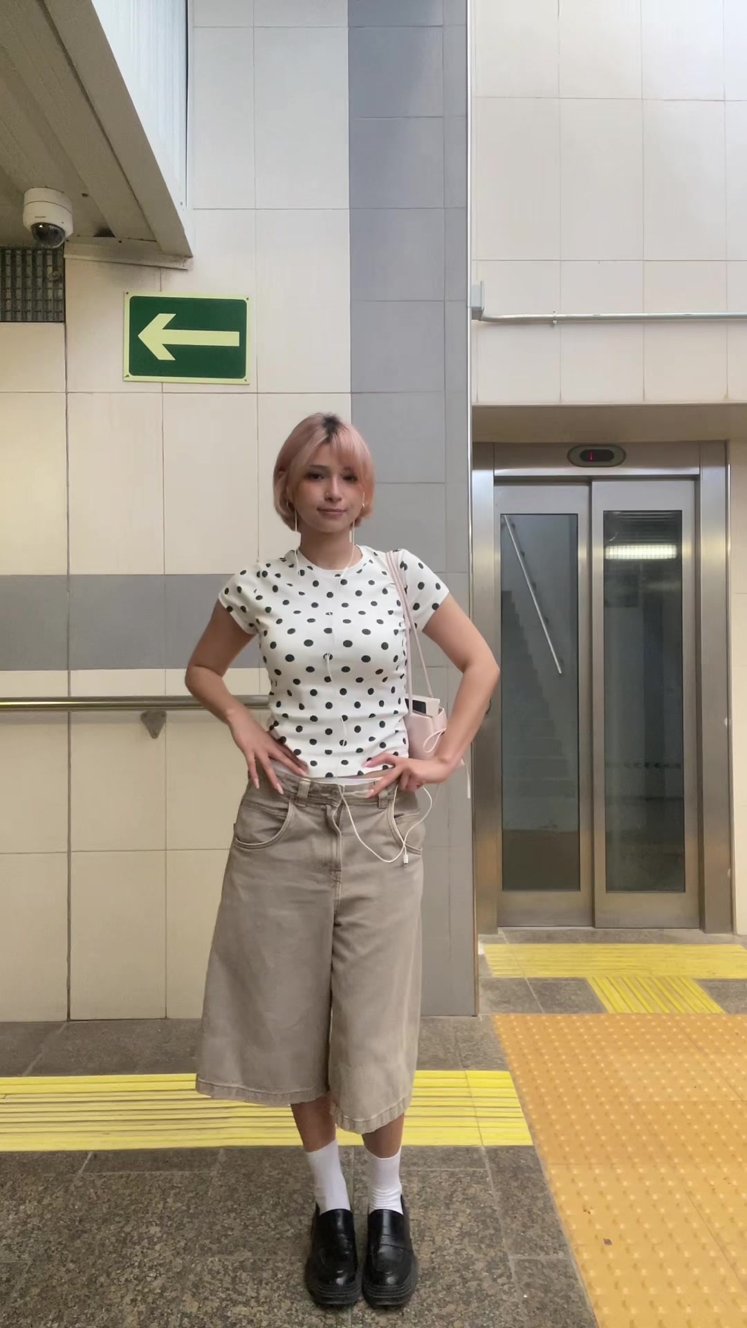@peachesnbluesky