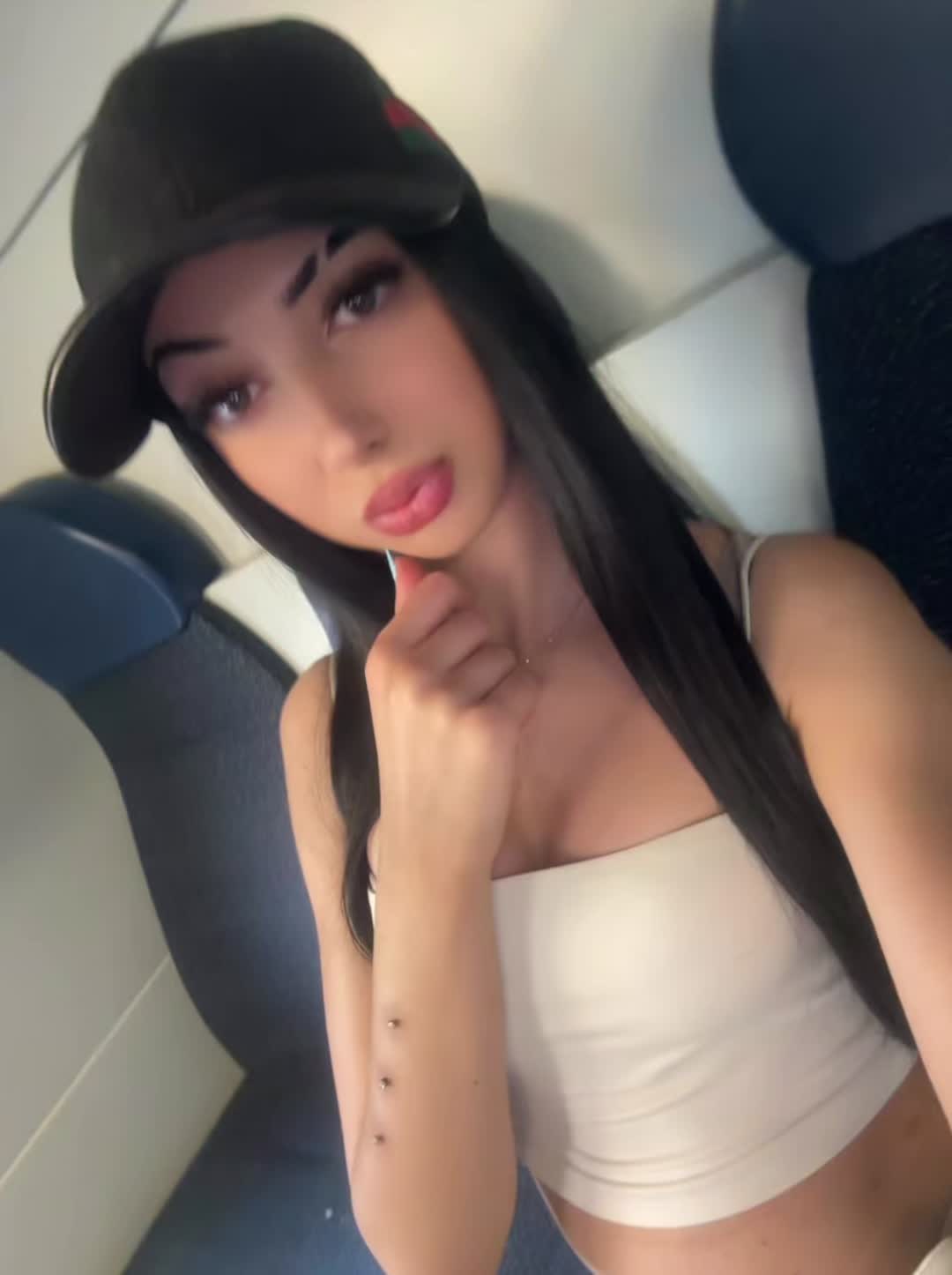 @D E D E 💋