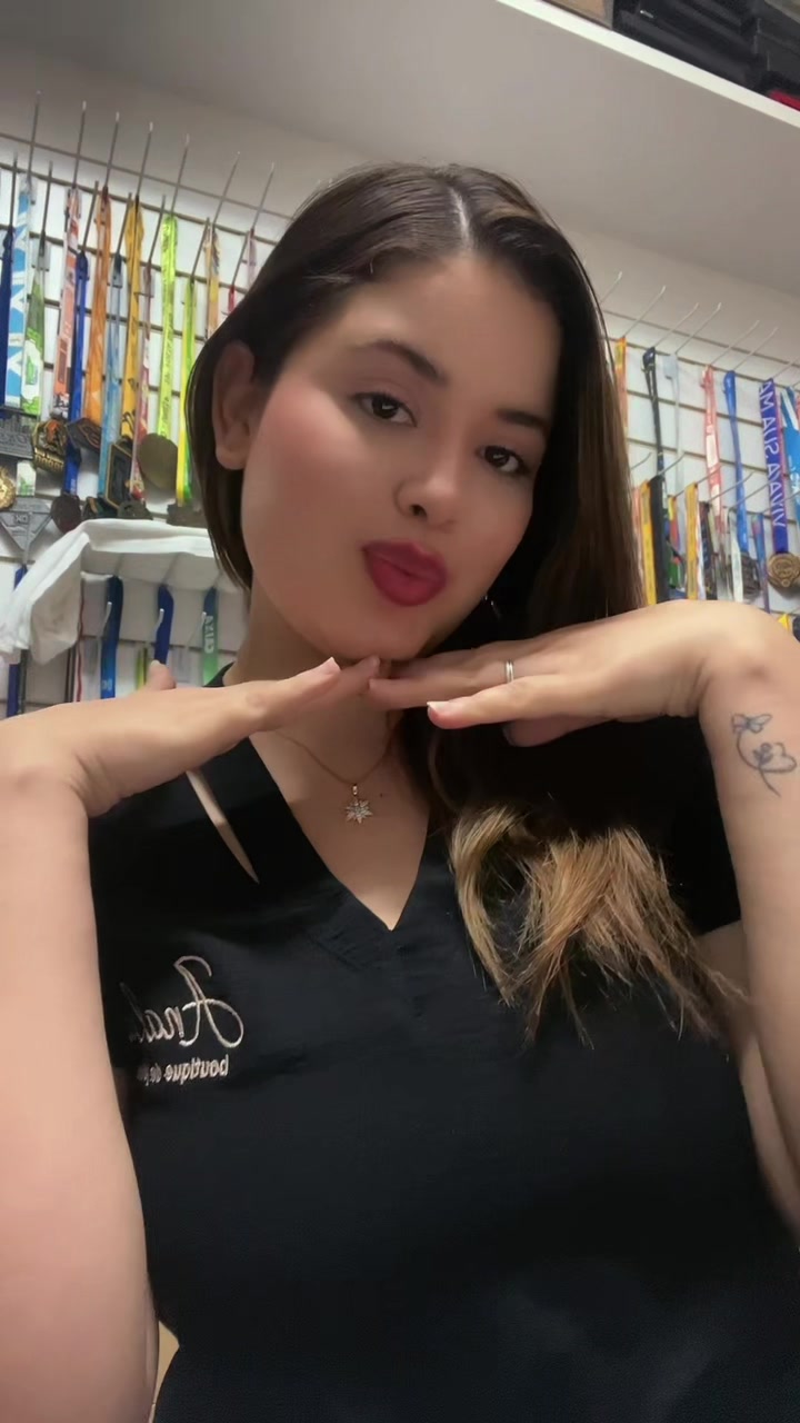 @janaina