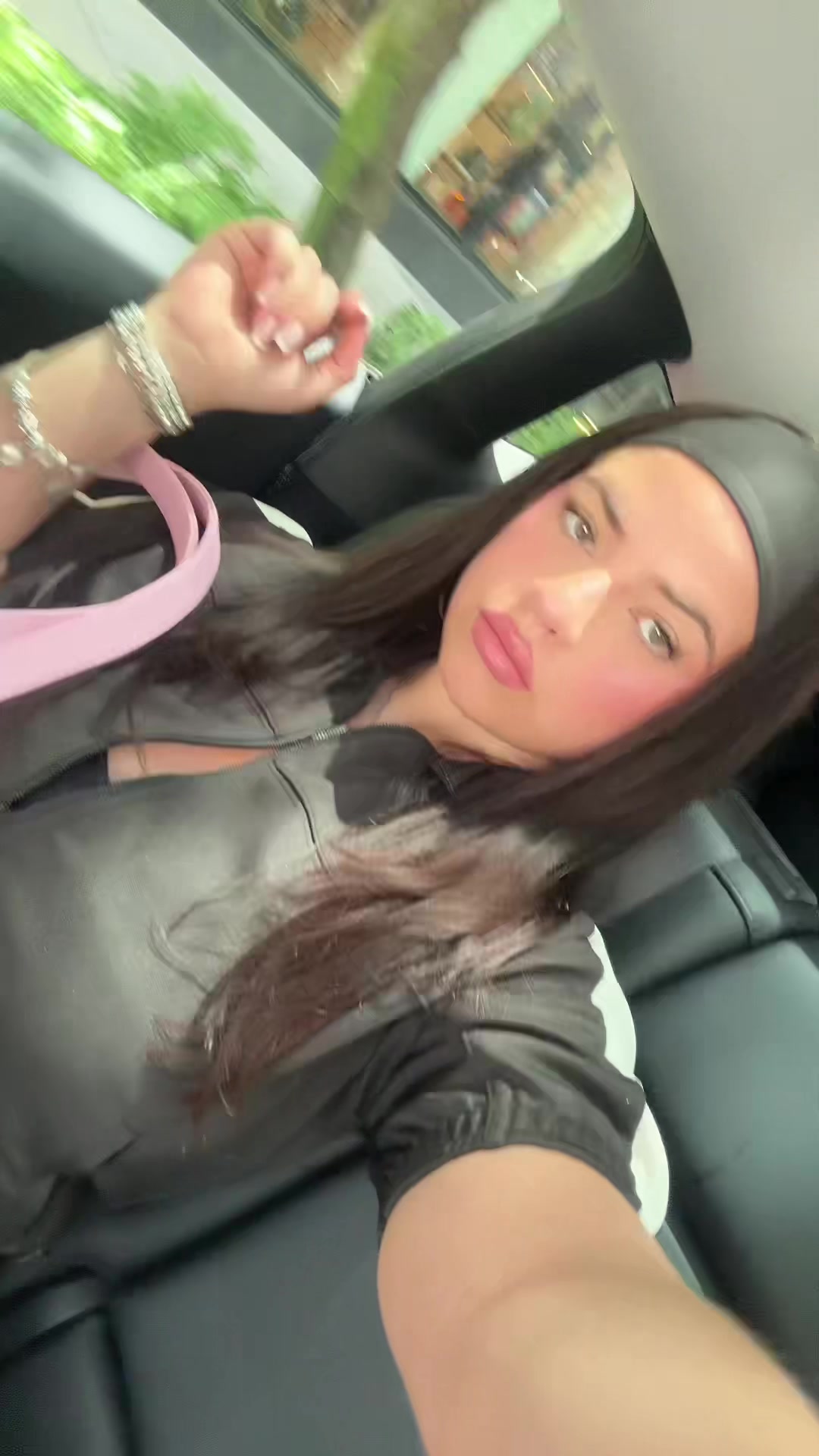 @nickipoo