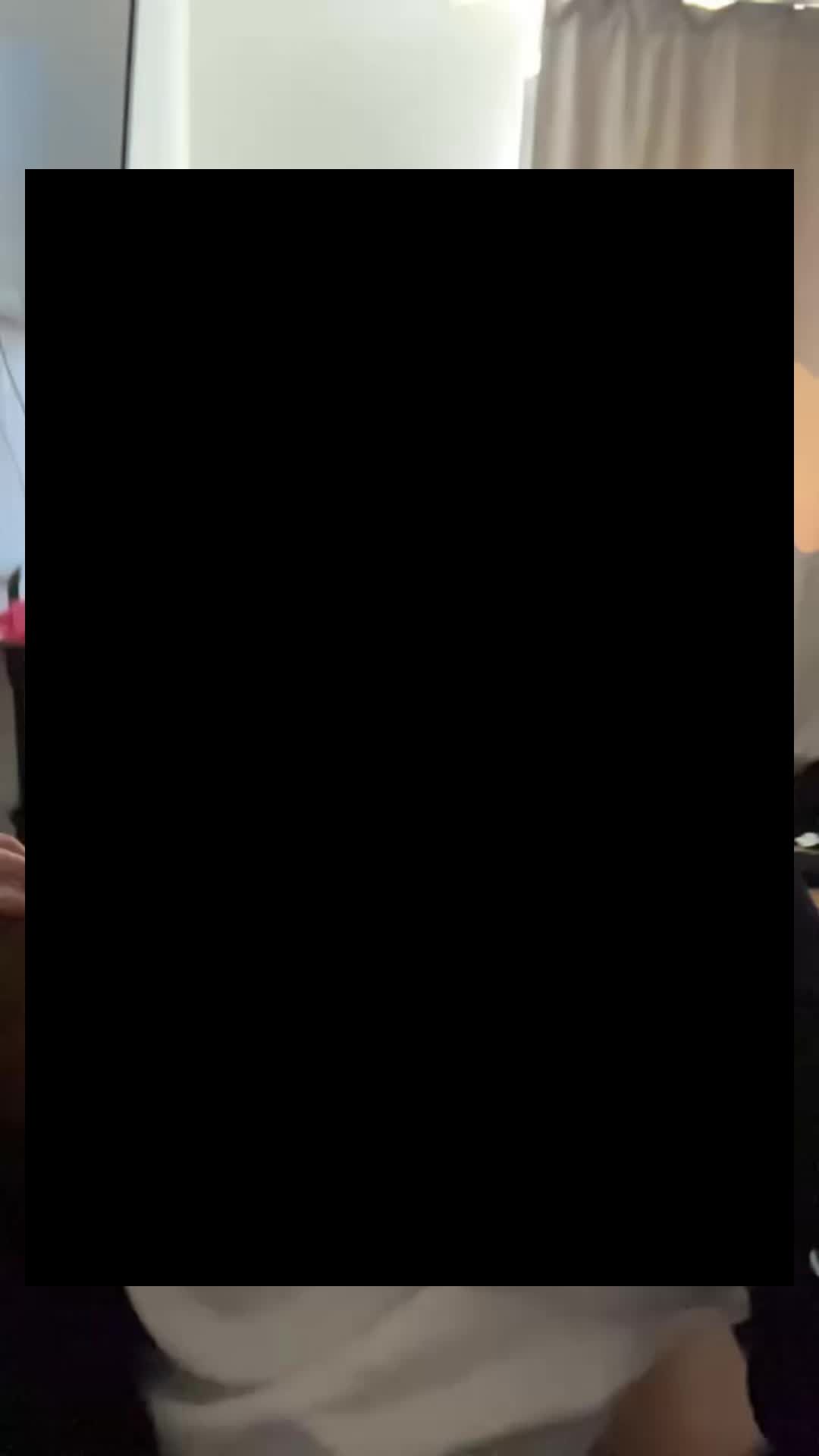 @𝐄&lsquo;