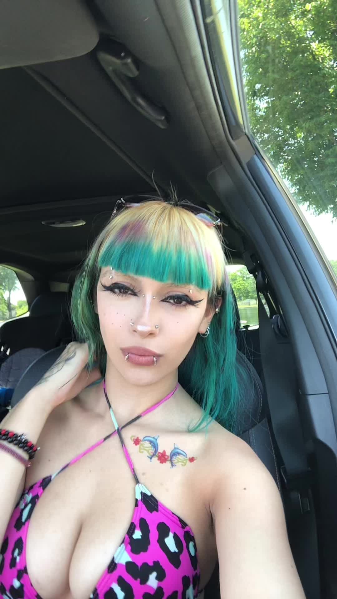 @Jessalyn