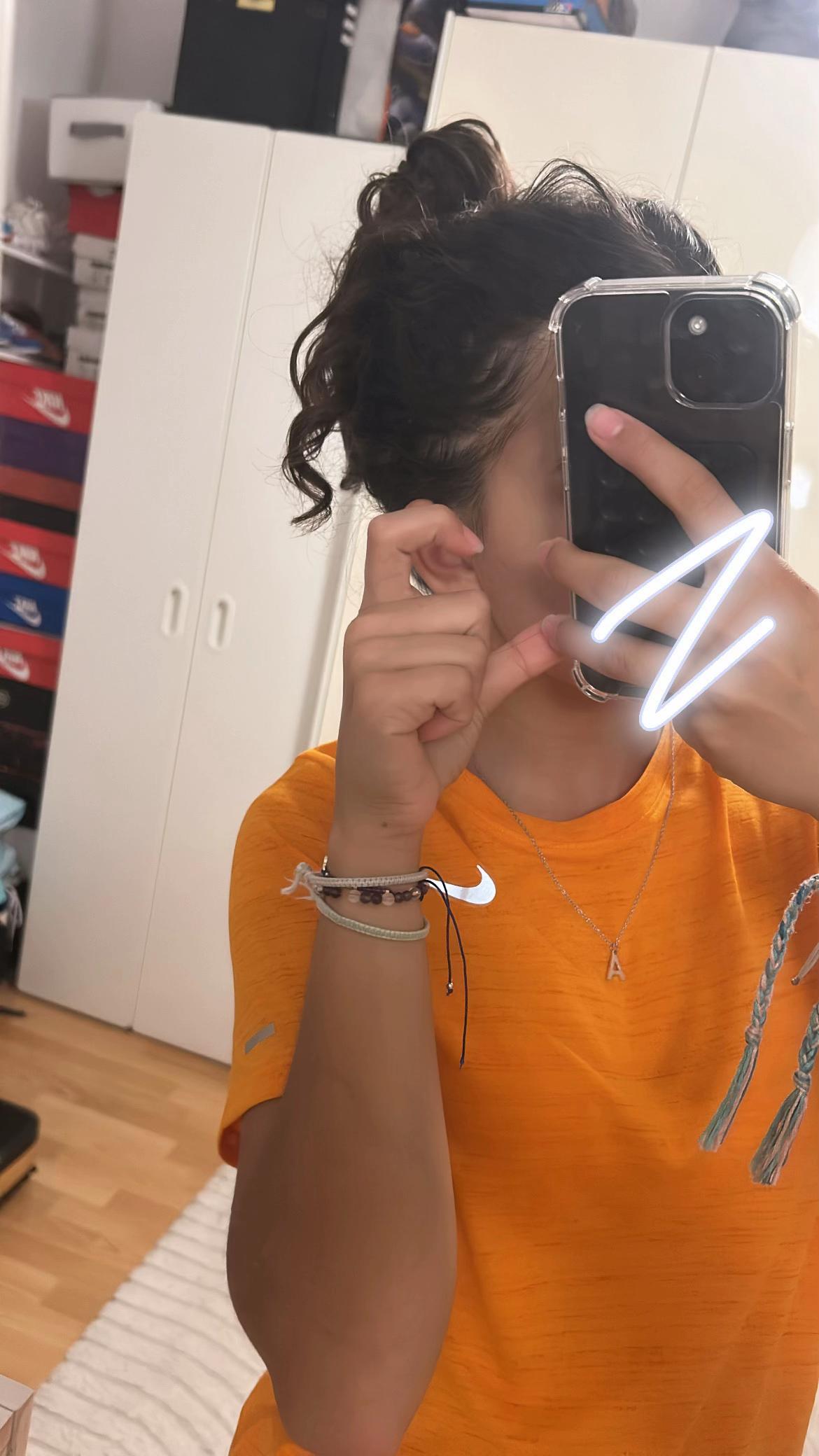 @𝐮𝐬𝐞𝐫.𝐚𝐝𝐧𝐬🤷🏽&zwj;♀️