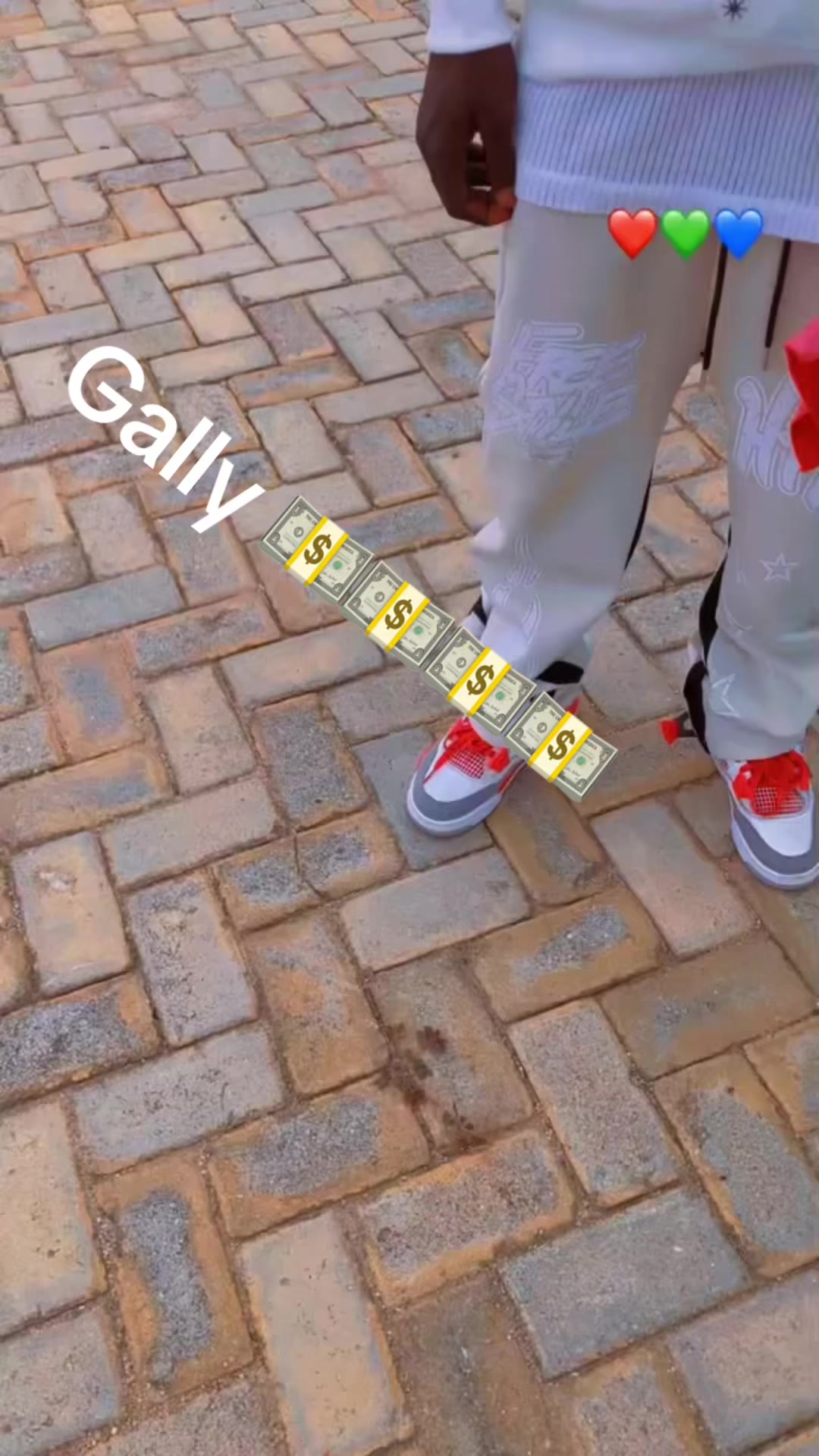 @Gally💵💵