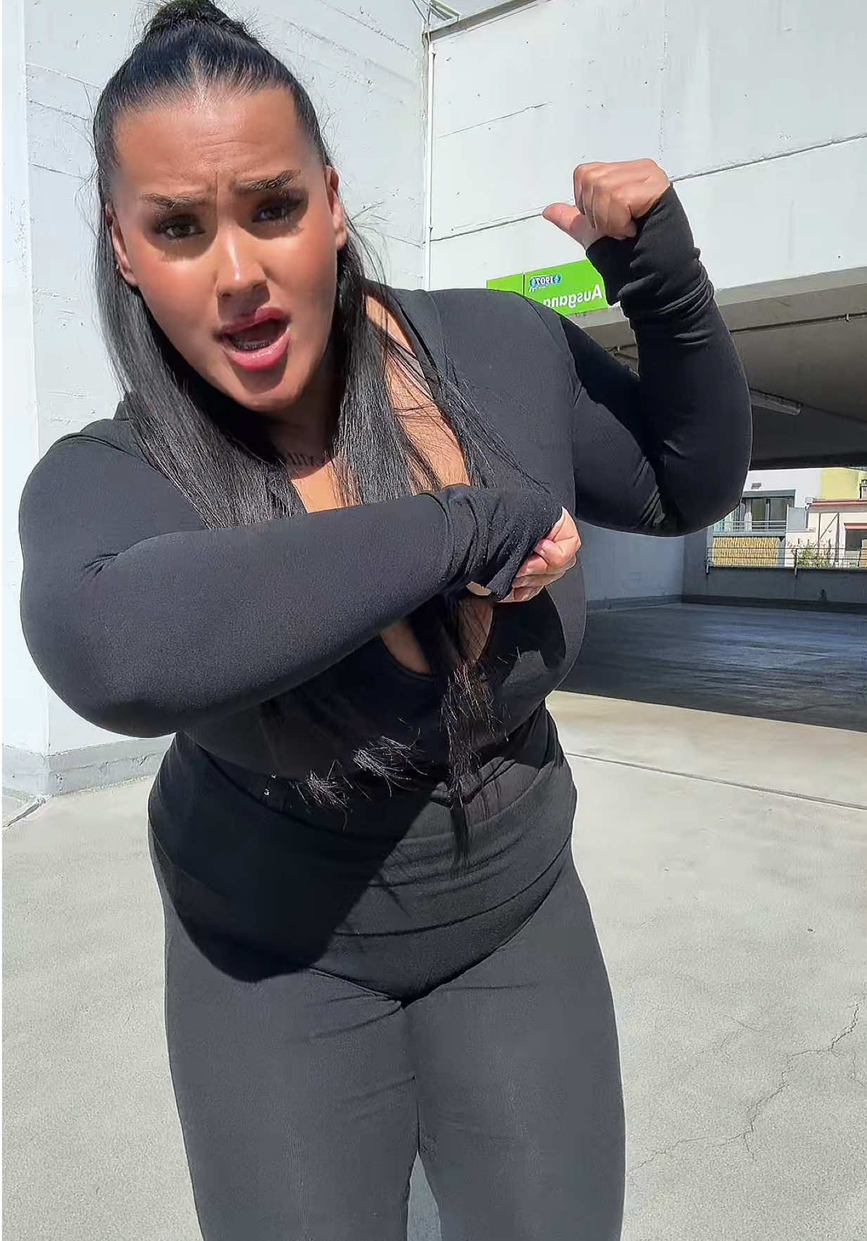@melinabodybuilder ☑️