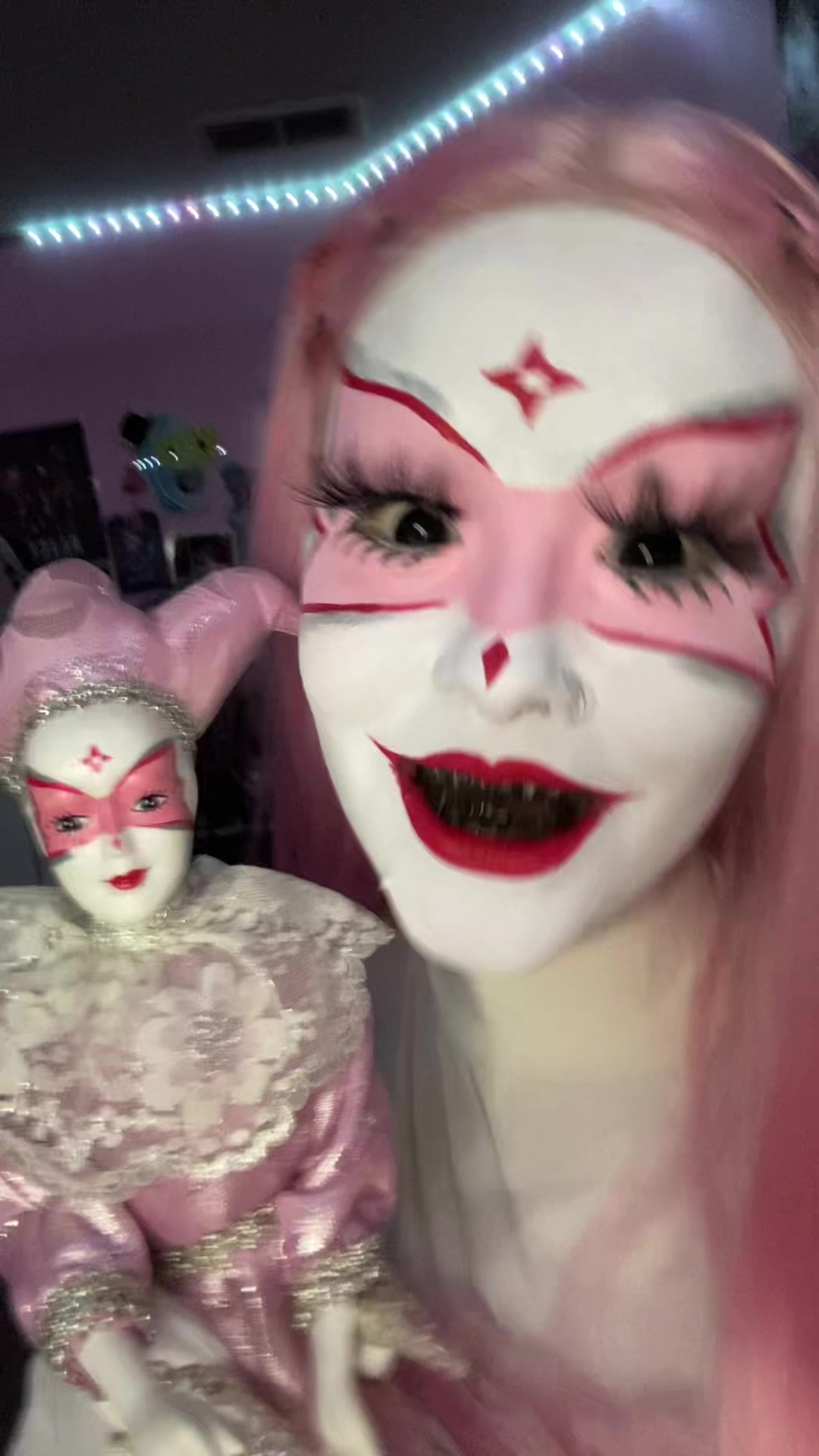 @✰Ditzy The Clown✰