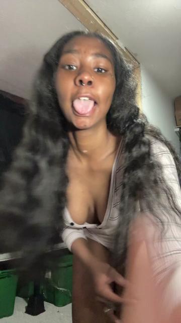 @lynn.sznnn