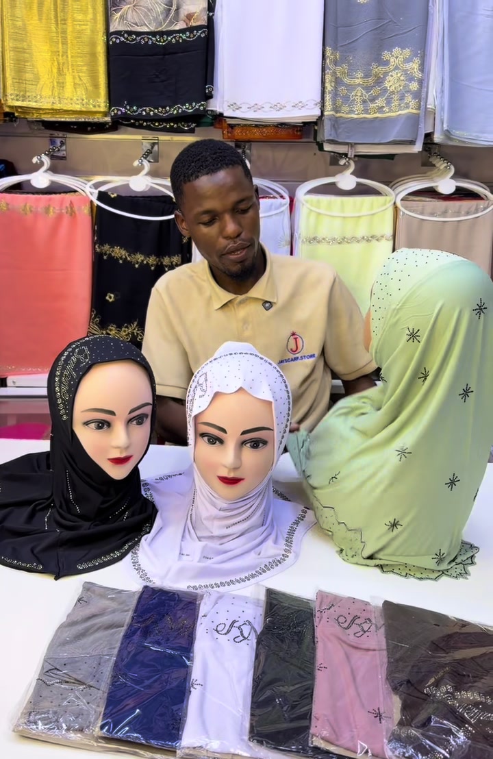 @jayscarf_store