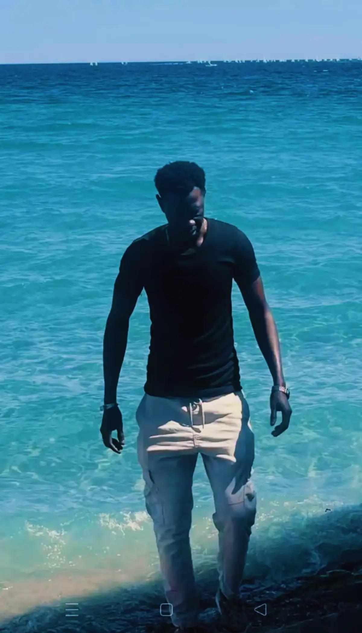 @Papito🦈 Djimera