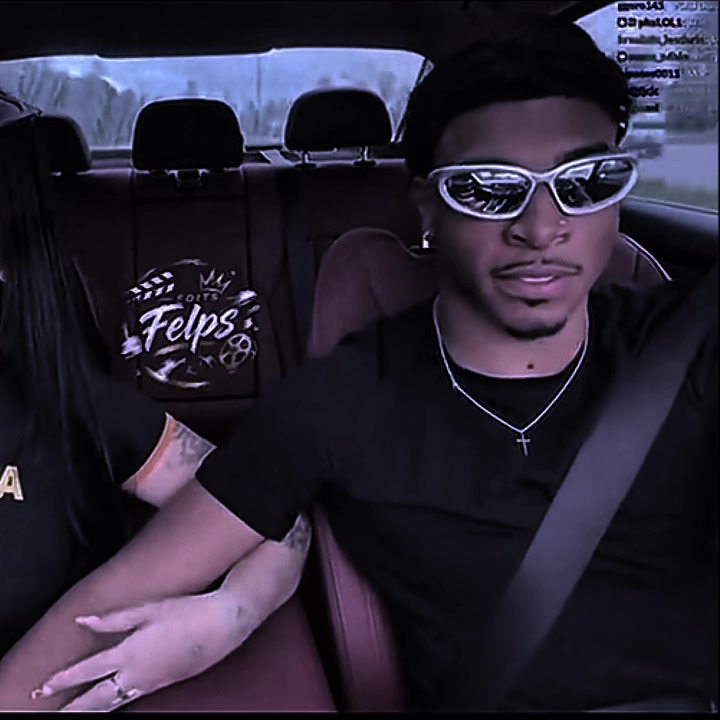 @𝐅𝐨𝐱𝐲𝐳𝐞𝐝𝐢𝐭𝐳👾