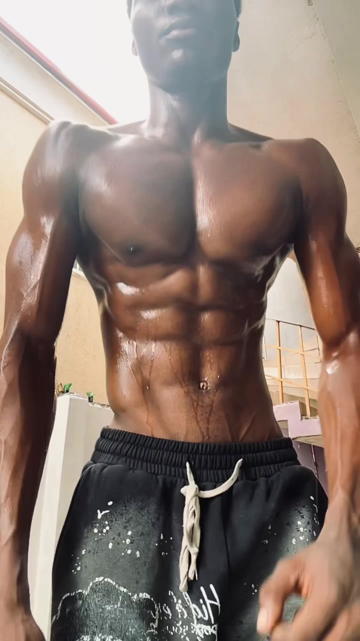 @blackgarou_