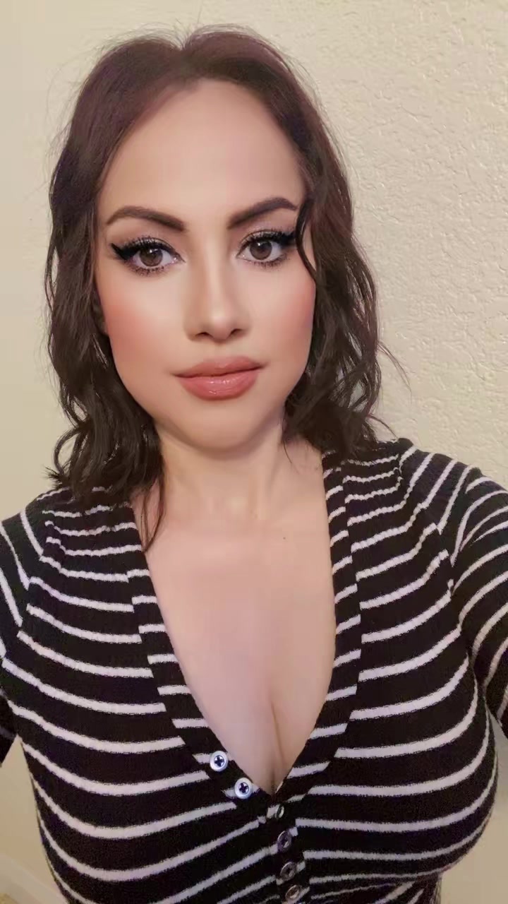 @monikamr702